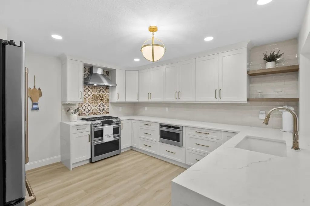 521 SE 4 Court Pompano Beach FL 33060
