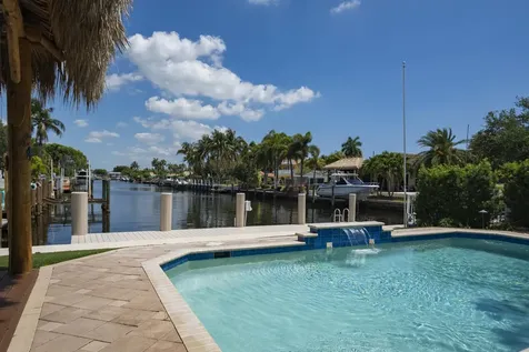 521 SE 4 Court Pompano Beach FL 33060