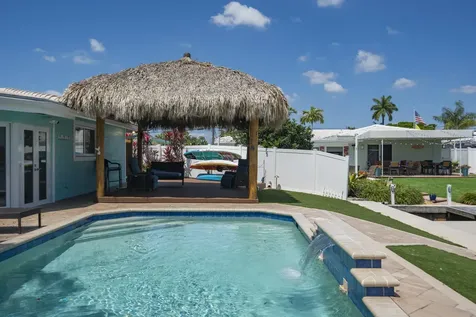 521 SE 4 Court Pompano Beach FL 33060