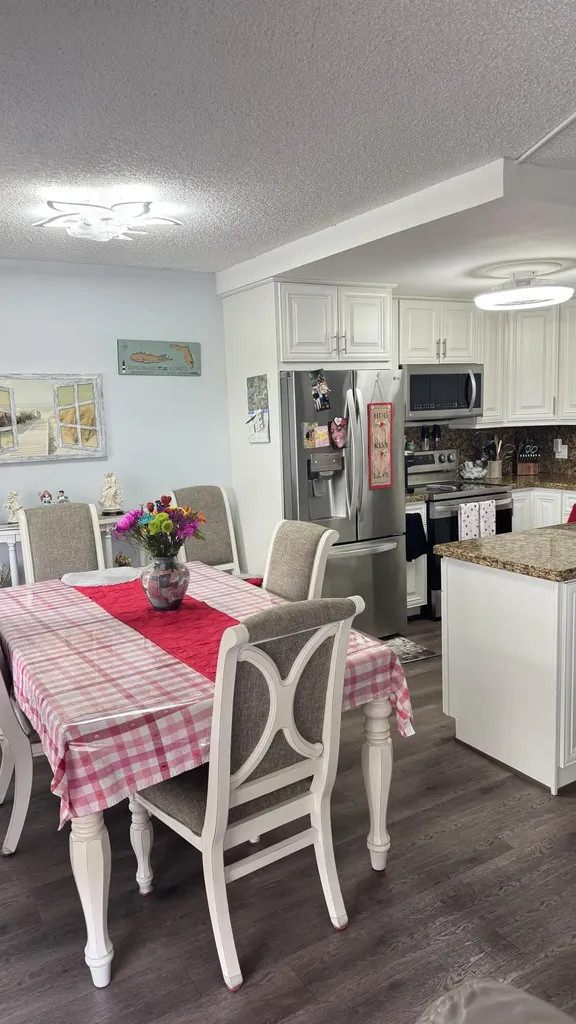 3021 Ellesmere B Deerfield Beach FL 33442
