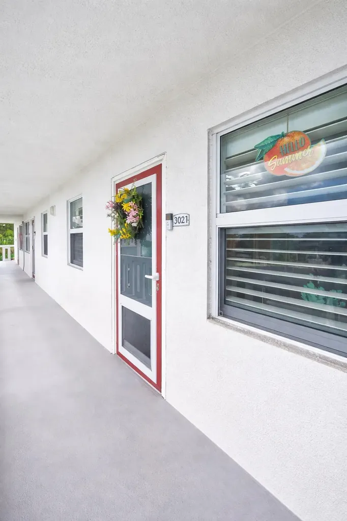 3021 Ellesmere B Deerfield Beach FL 33442