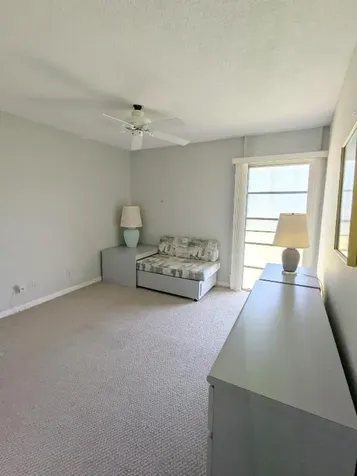 2 Golfs Edge West Palm Beach FL 33417