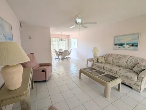 2 Golfs Edge West Palm Beach FL 33417