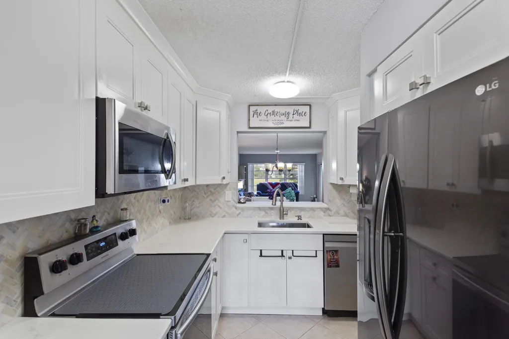 5620 Spindle Palm Court Delray Beach FL 33484