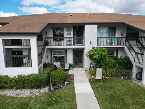 5620 Spindle Palm Court Delray Beach FL 33484