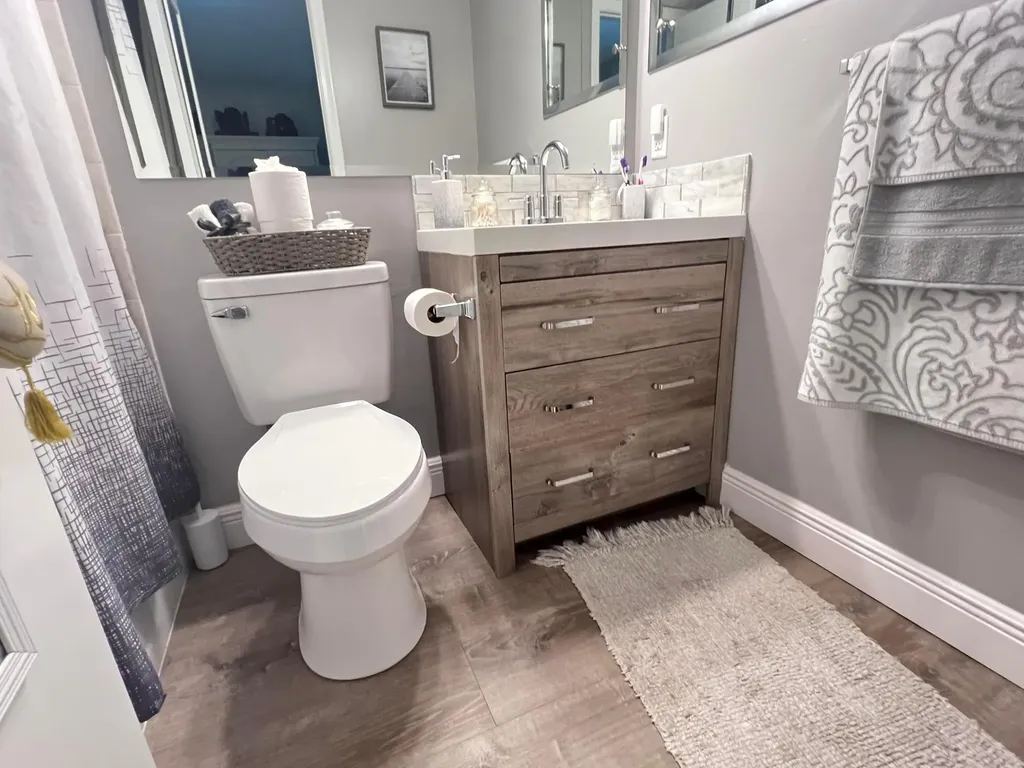 334 Southampton B West Palm Beach FL 33417