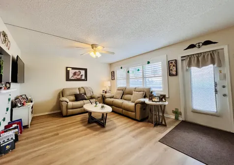 334 Southampton B West Palm Beach FL 33417