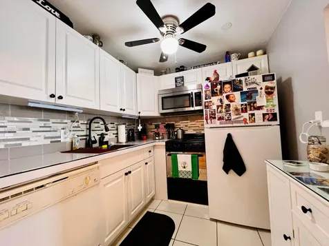 334 Southampton B West Palm Beach FL 33417