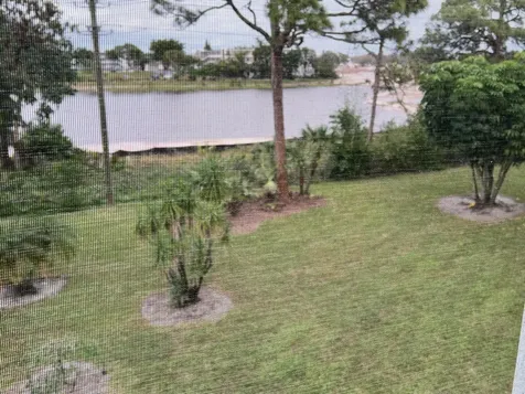 334 Southampton B West Palm Beach FL 33417