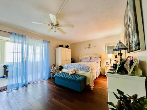 334 Southampton B West Palm Beach FL 33417