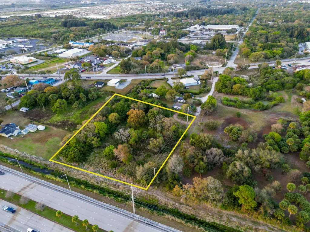 2111 S 37th Street Fort Pierce FL 34947