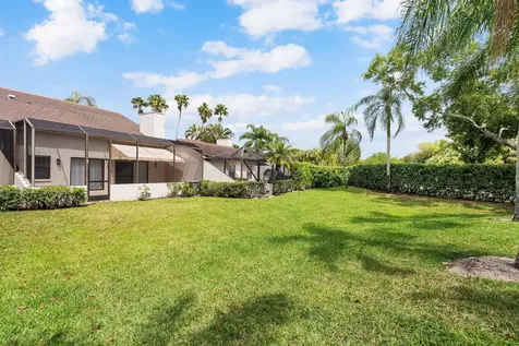 61 Edinburgh Drive Palm Beach Gardens FL 33418