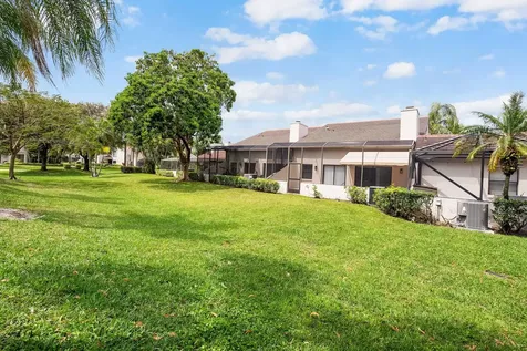 61 Edinburgh Drive Palm Beach Gardens FL 33418