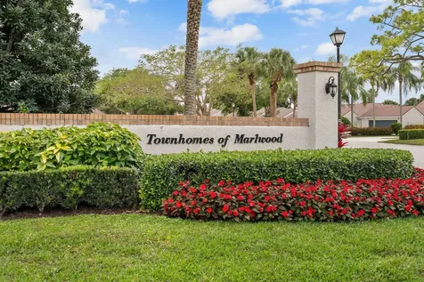 61 Edinburgh Drive Palm Beach Gardens FL 33418