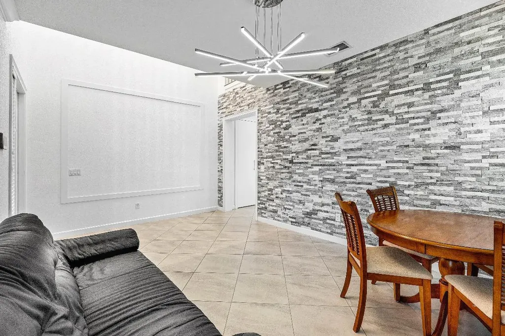 3234 Klays Court Royal Palm Beach FL 33411