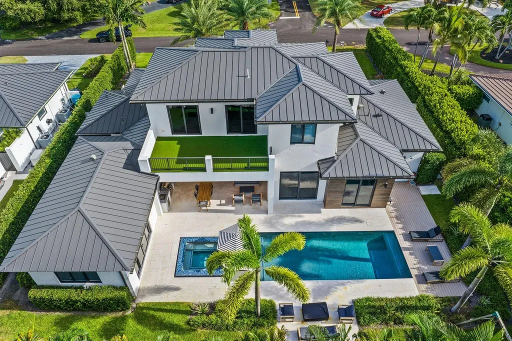 525 Whispering Pines Road Boynton Beach FL 33435