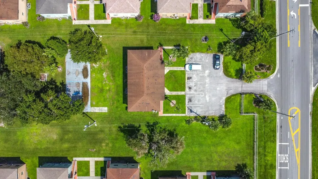 694 Michigan Court St. Cloud FL 34769