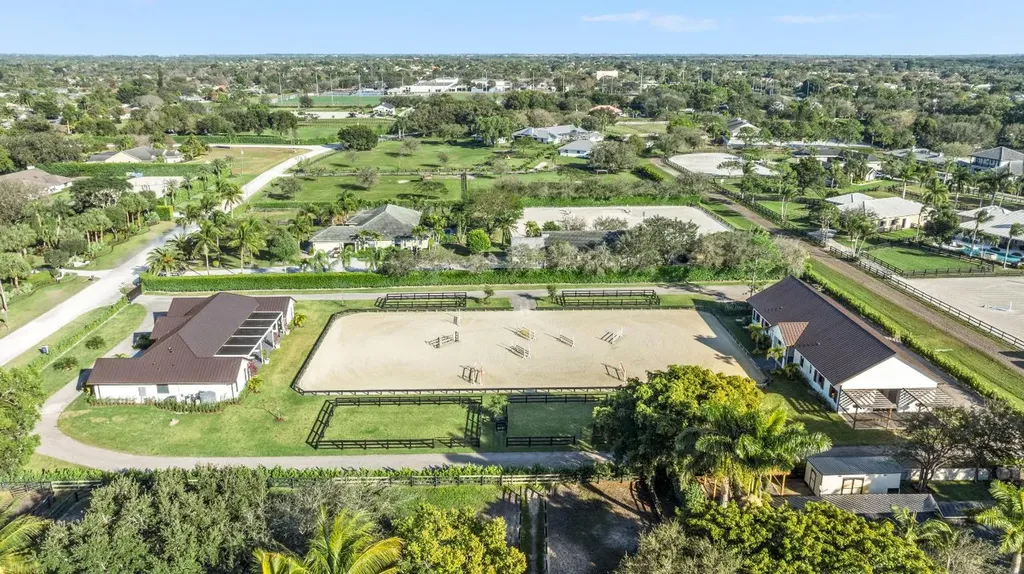 2889 Appaloosa Trail Wellington FL 33414