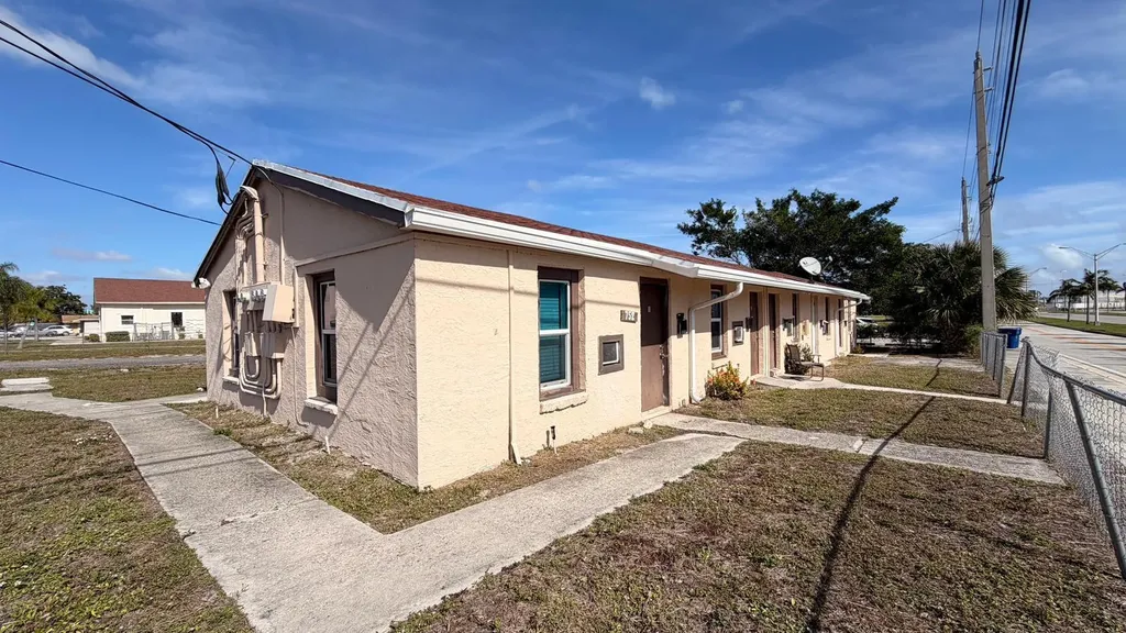 752 Martin Luther King Boulevard Riviera Beach FL 33404