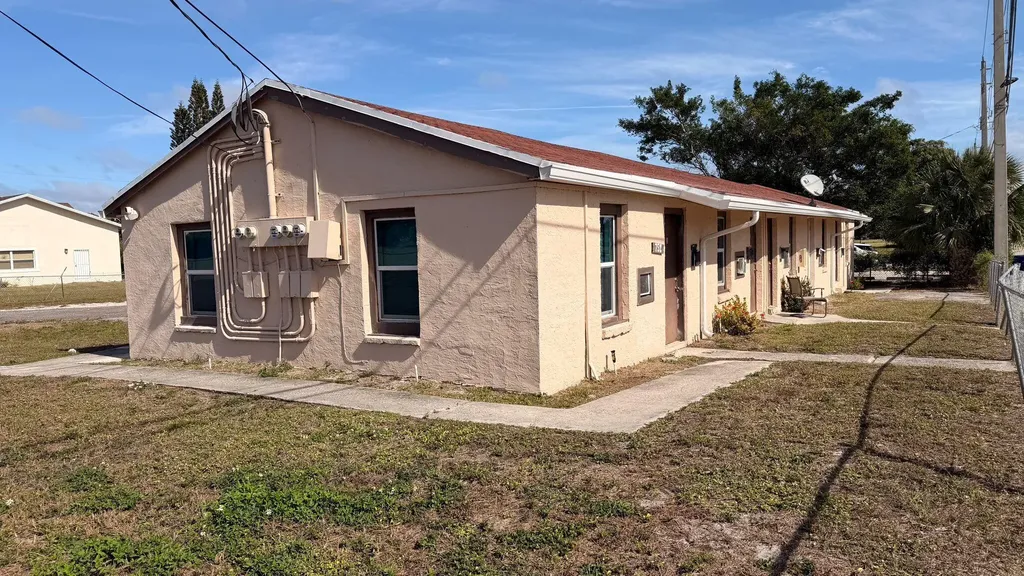 752 Martin Luther King Boulevard Riviera Beach FL 33404
