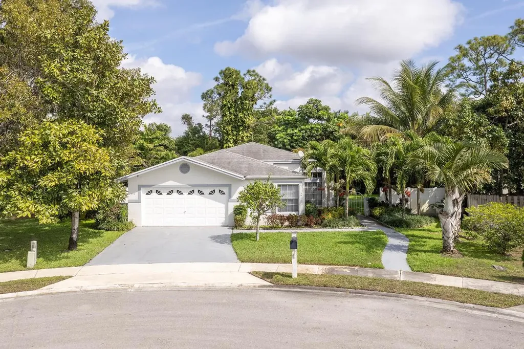 118 Churchill Drive Royal Palm Beach FL 33411