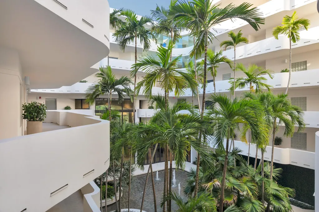 2000 S Ocean Boulevard Palm Beach FL 33480