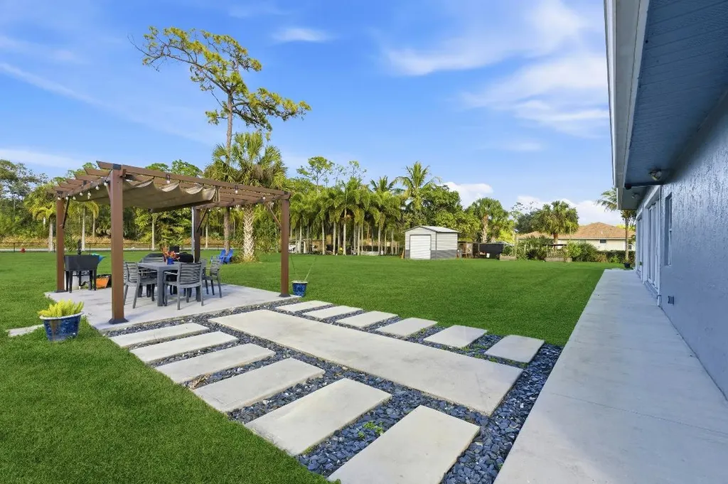 13595 89th Place N West Palm Beach FL 33412
