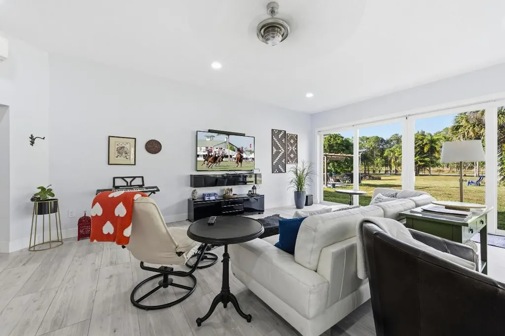 13595 89th Place N West Palm Beach FL 33412
