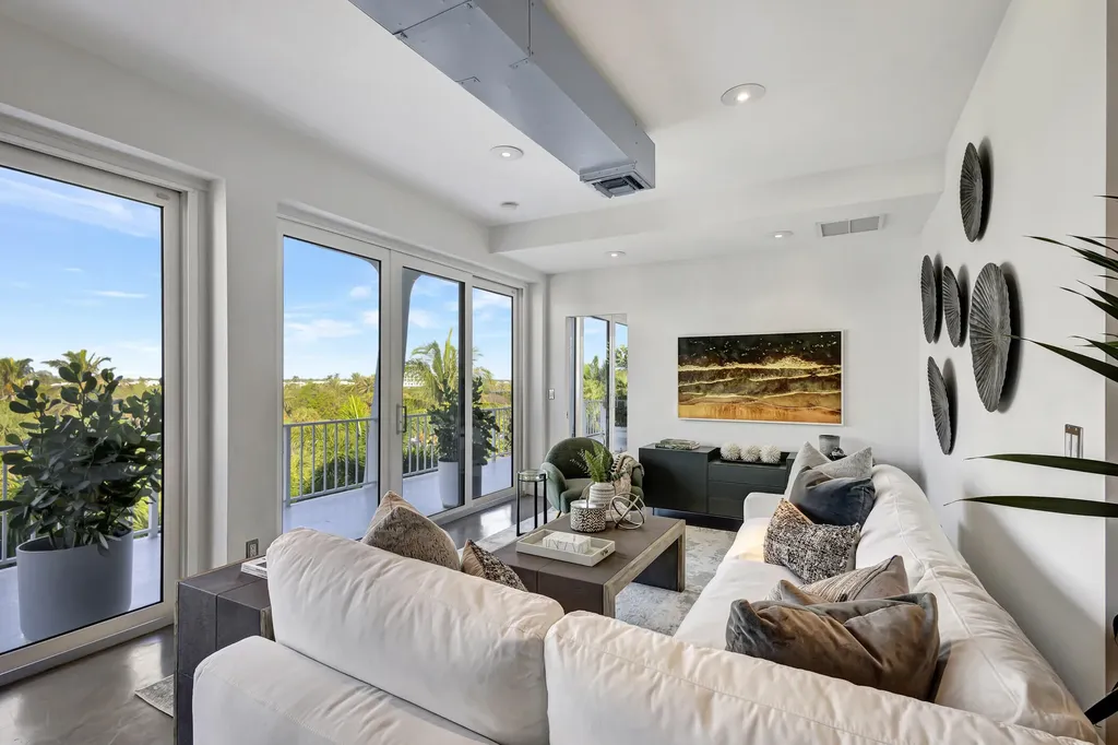 2275 S Ocean Boulevard Palm Beach FL 33480