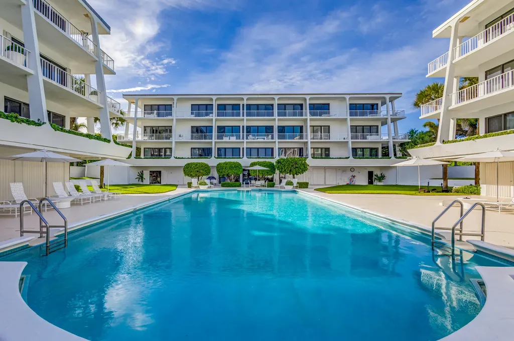2275 S Ocean Boulevard Palm Beach FL 33480