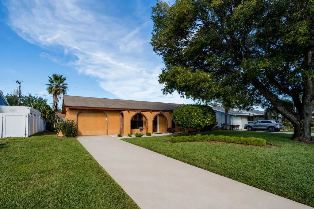 3753 Coelebs Avenue Boynton Beach FL 33436