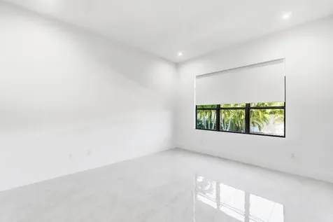 691 Kingsbridge Street Boca Raton FL 33487