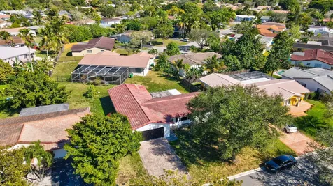 4005 NW 76th Avenue Coral Springs FL 33065