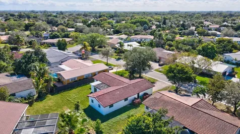 4005 NW 76th Avenue Coral Springs FL 33065