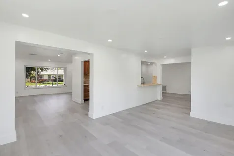 4005 NW 76th Avenue Coral Springs FL 33065