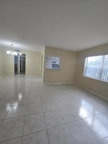 17 Cambridge A West Palm Beach FL 33417
