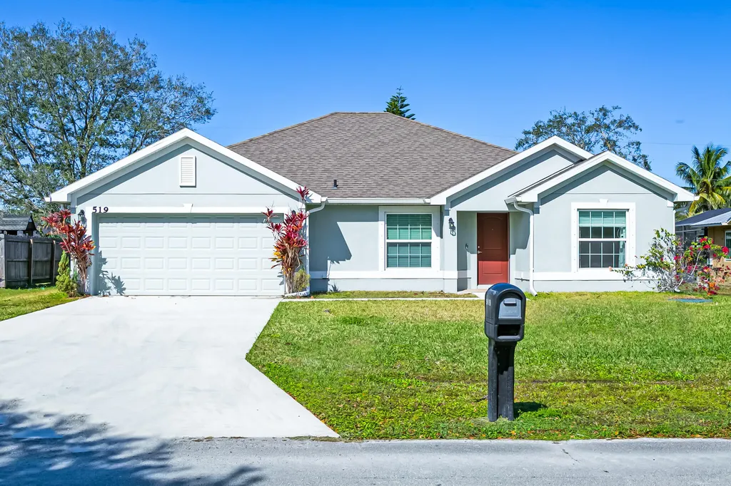 519 SE Sunnybrook Terrace Port St Lucie FL 34983