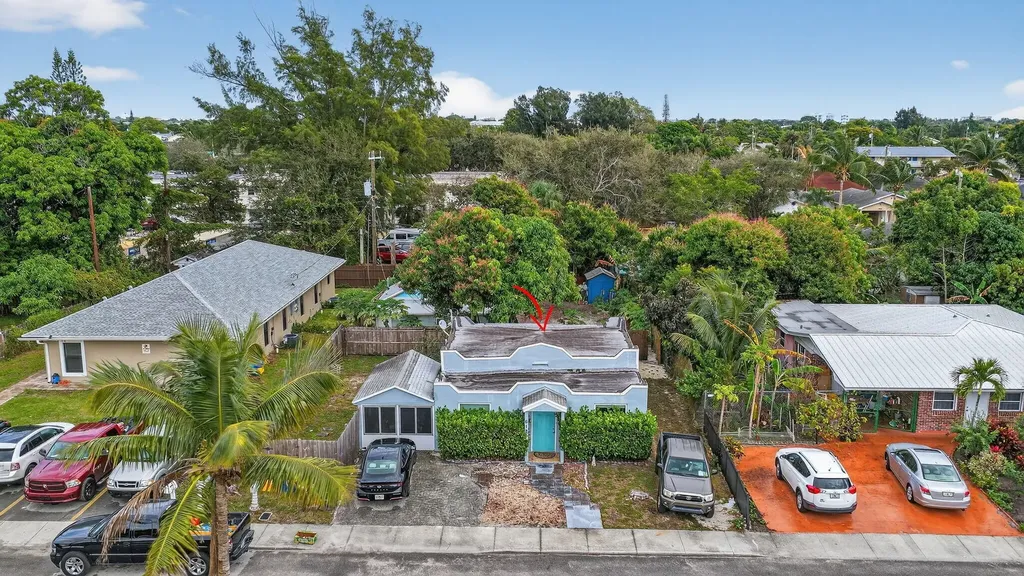618 S Pine Street Lake Worth Beach FL 33460