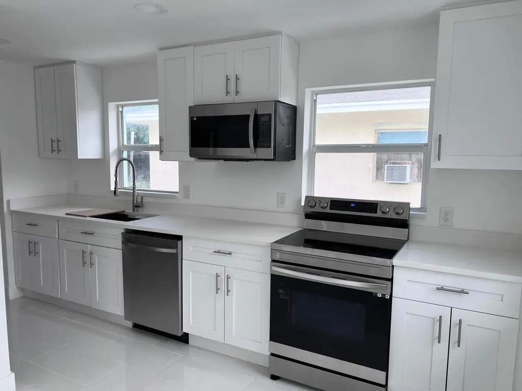 1015 S K Street Lake Worth Beach FL 33460