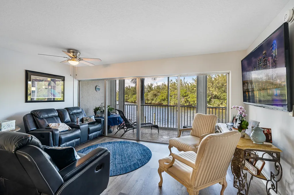 1537 E Hillsboro Boulevard Deerfield Beach FL 33441