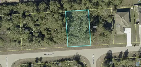 1235 Antonio Street E Lehigh Acres FL 33974