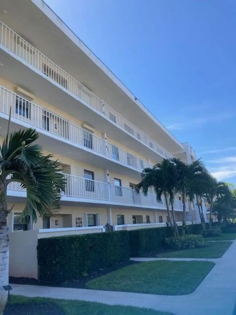 300 N A1a Jupiter FL 33477