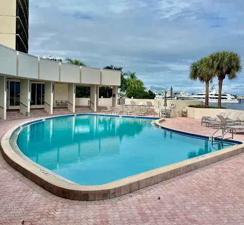 132 Lakeshore Drive North Palm Beach FL 33408
