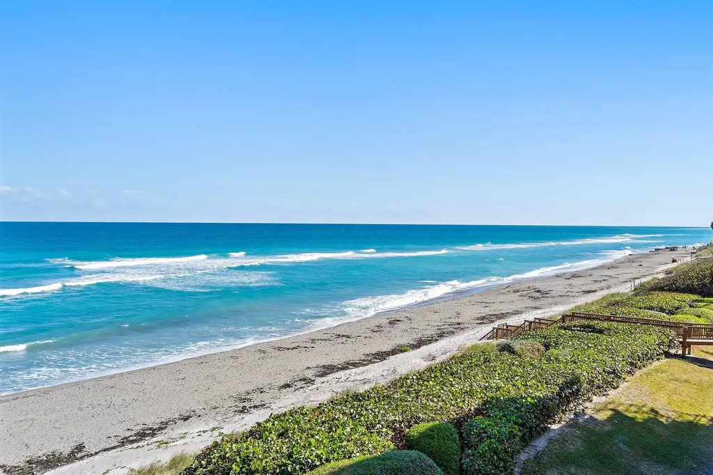 19670 Beach Road Jupiter FL 33469