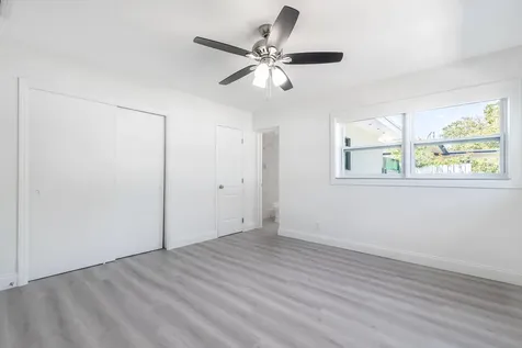 1040 Long Island Avenue Fort Lauderdale FL 33312