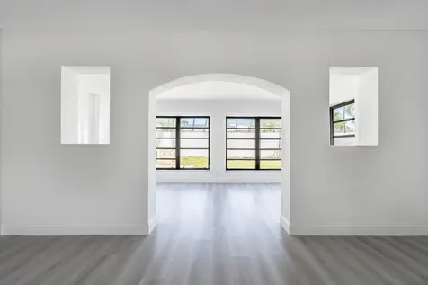 1040 Long Island Avenue Fort Lauderdale FL 33312