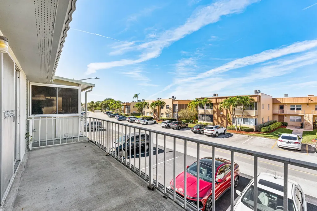 426 Flanders I Delray Beach FL 33484