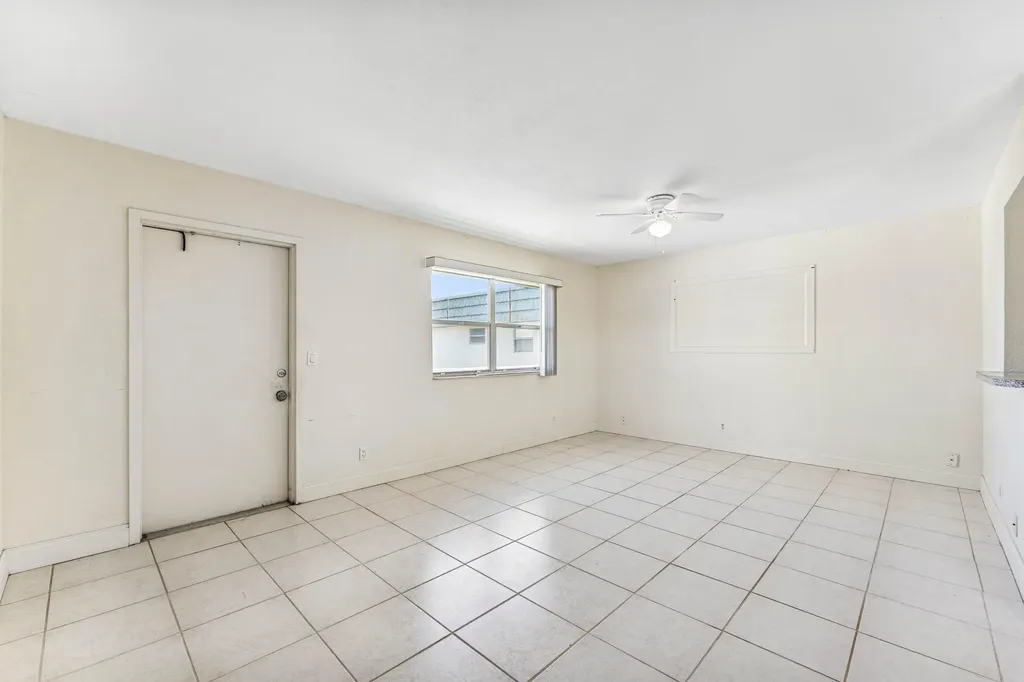 426 Flanders I Delray Beach FL 33484