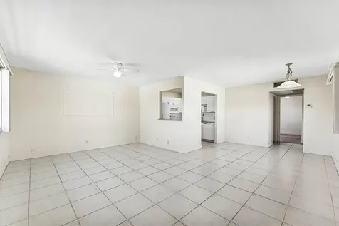 426 Flanders I Delray Beach FL 33484