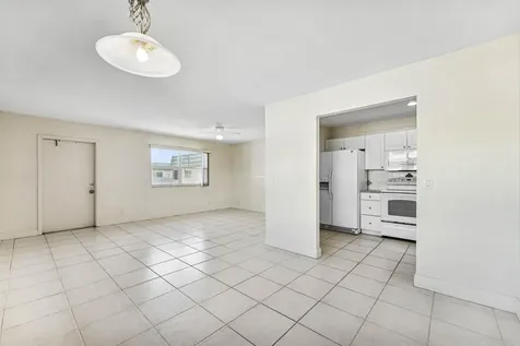426 Flanders I Delray Beach FL 33484